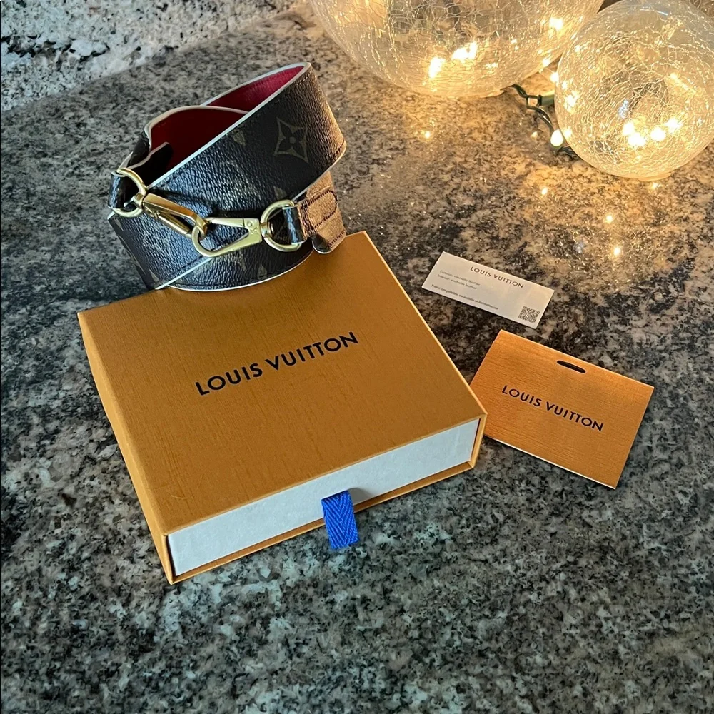 Louis Vuitton Monogram Bandouliere Strap
